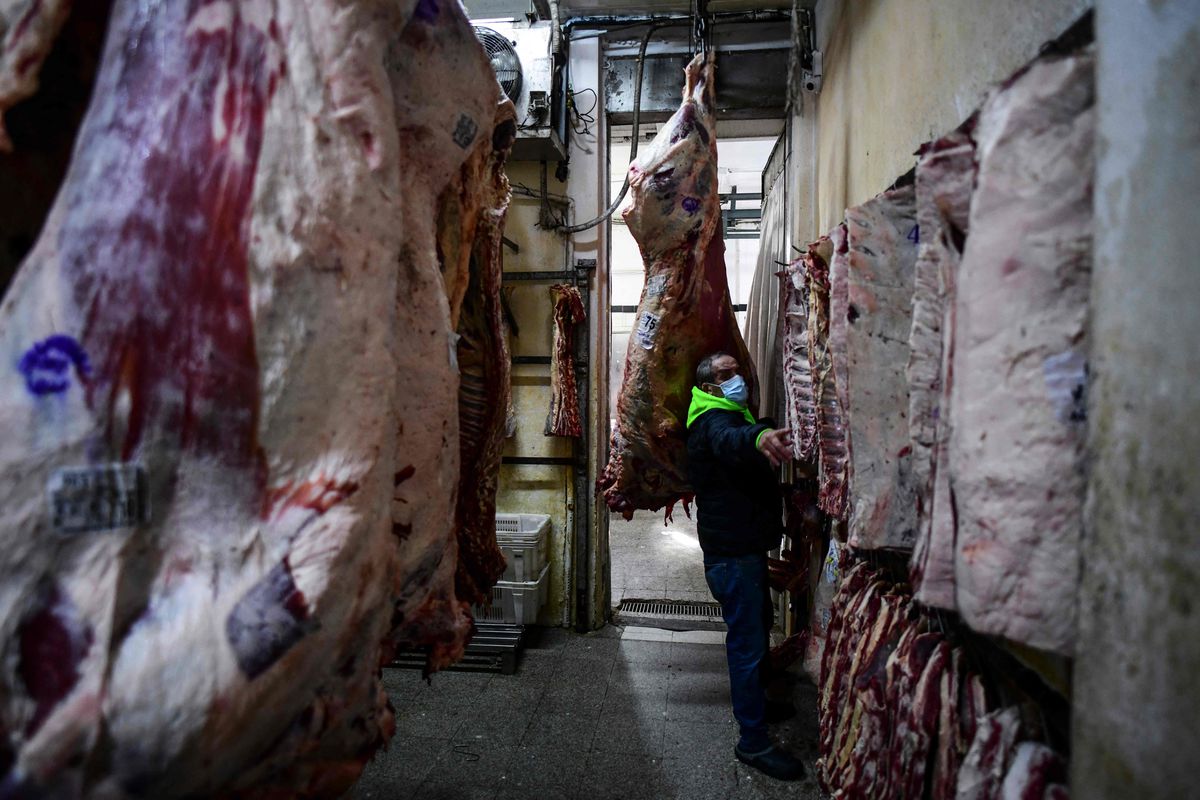Inflación: gobierno argentino prohíbe exportaciones de carne por un mes  Internacional